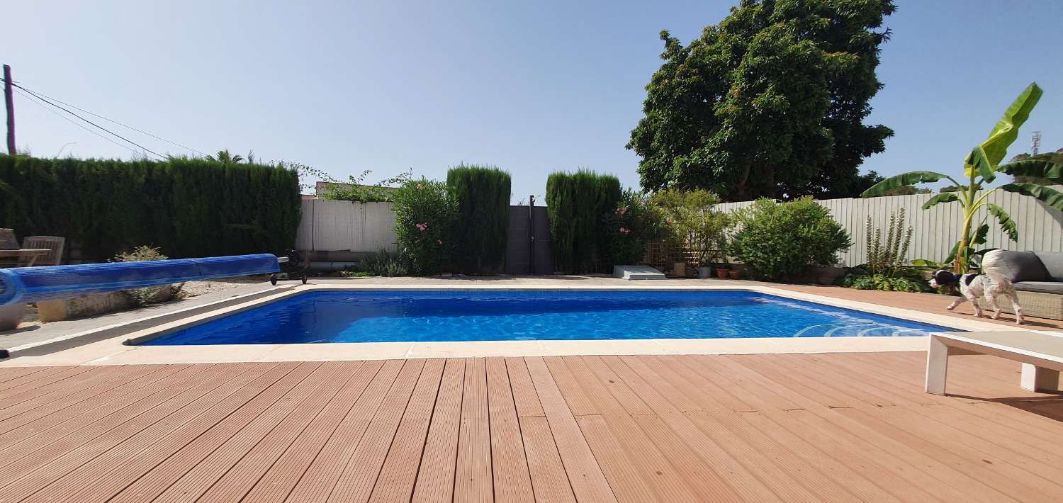 Villa en venta en Palma de Gandía