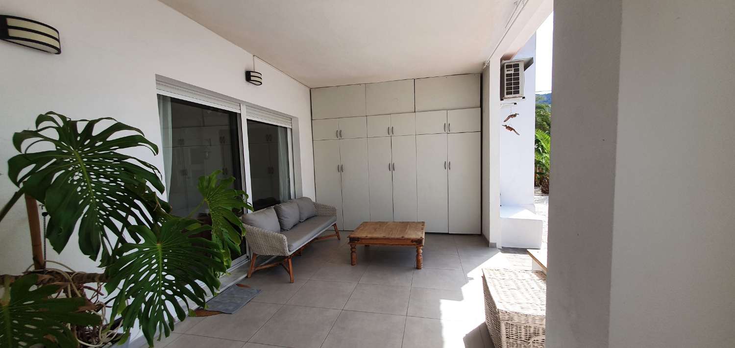 Villa en venta en Palma de Gandía