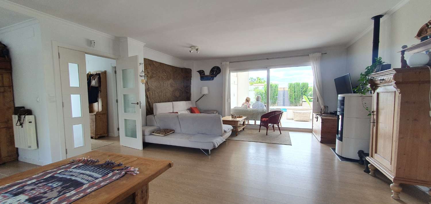 Villa en venta en Palma de Gandía