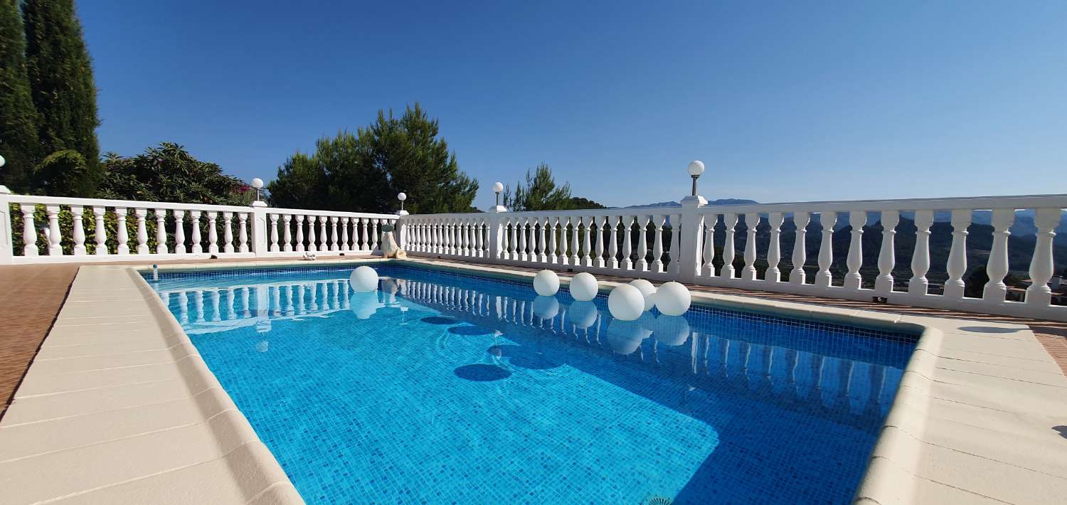 Villa te koop in Gandia