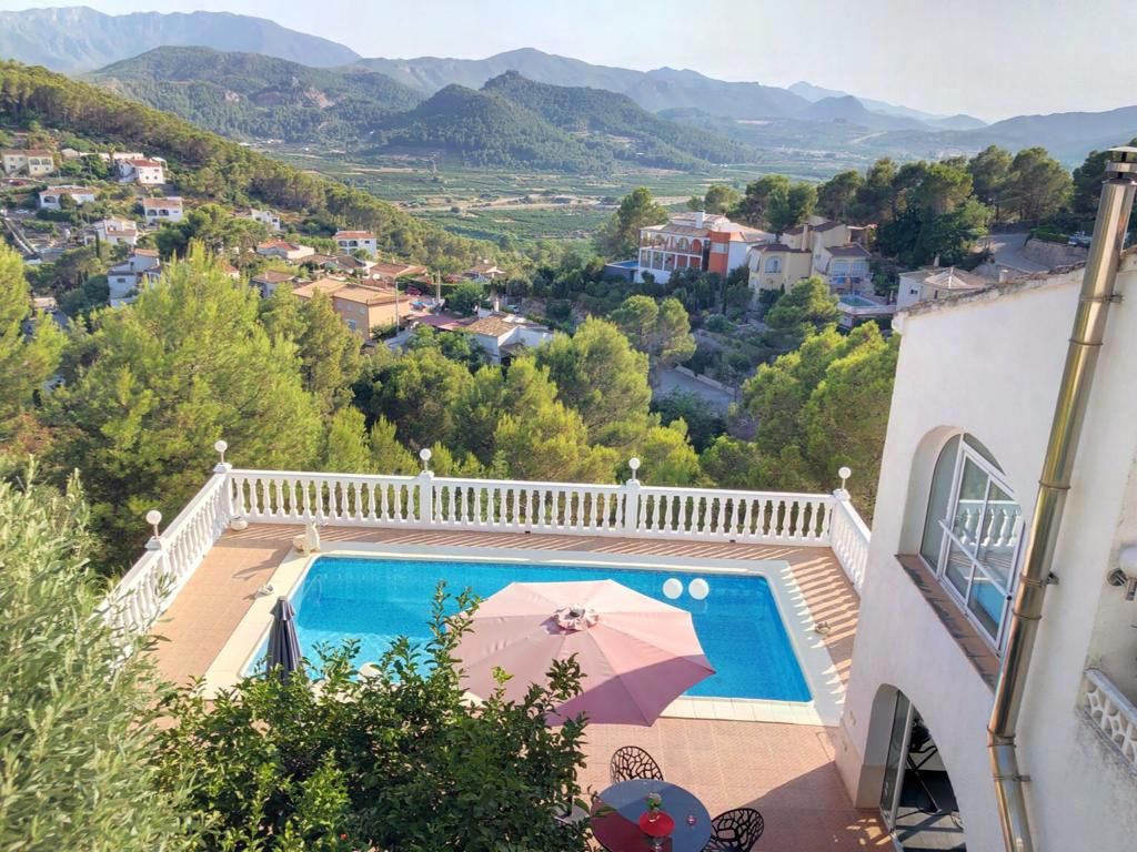 Villa te koop in Gandia