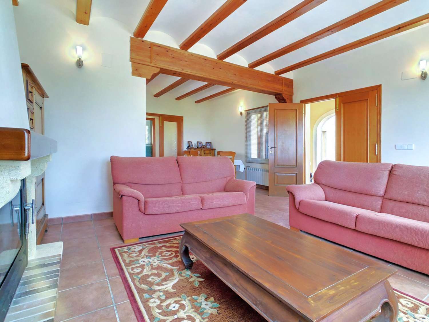 Villa for sale in Ador