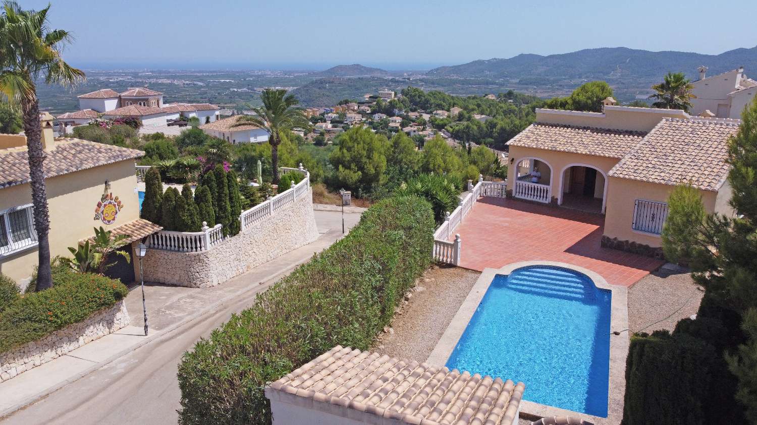 Villa for sale in Ador