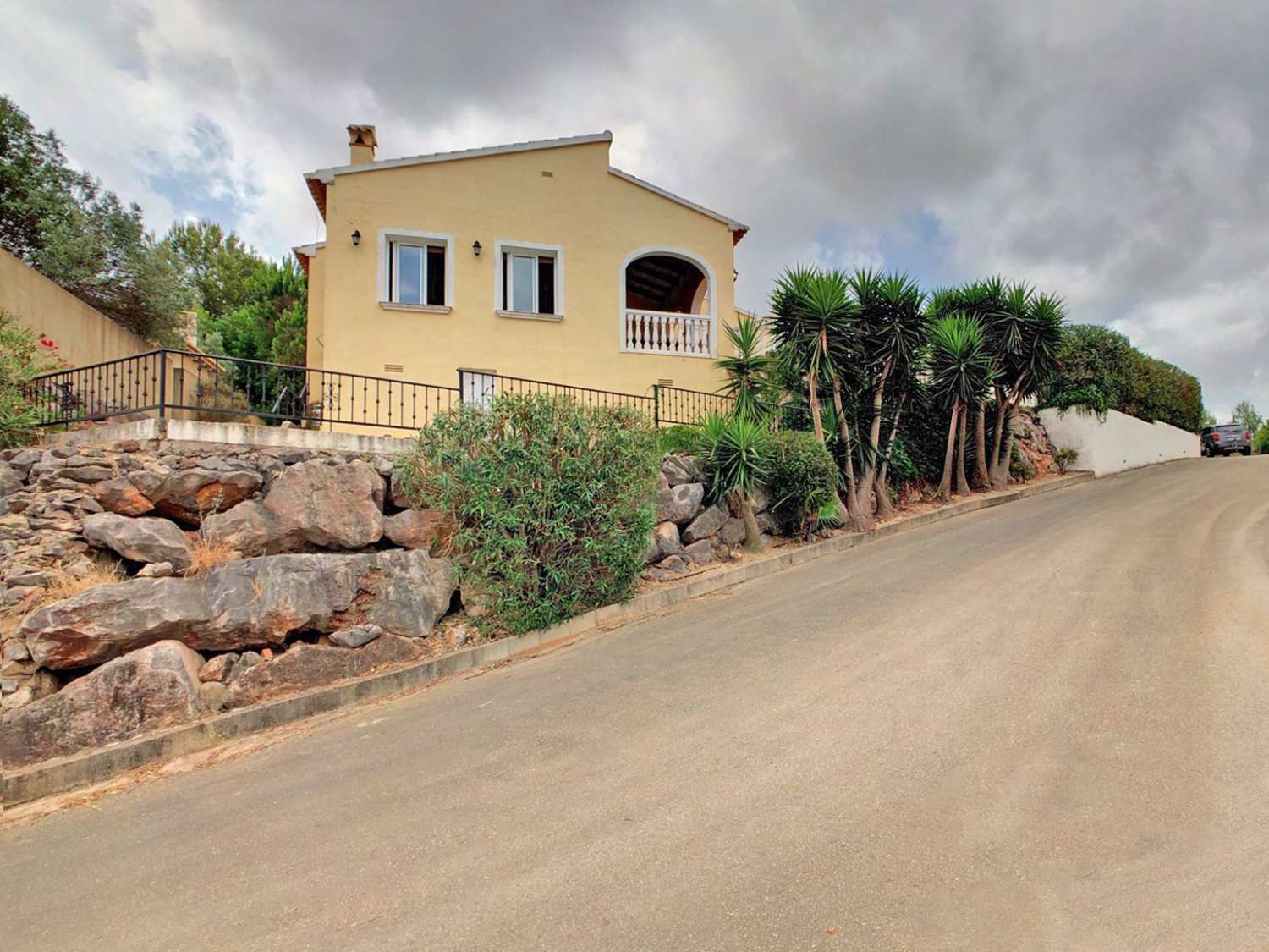 Villa for sale in Ador