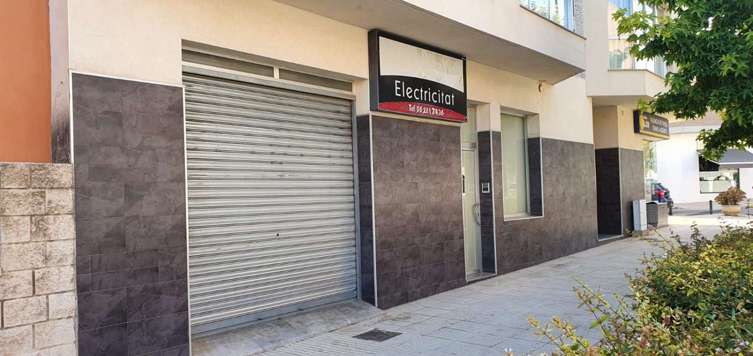 Tienda en venda in Villalonga