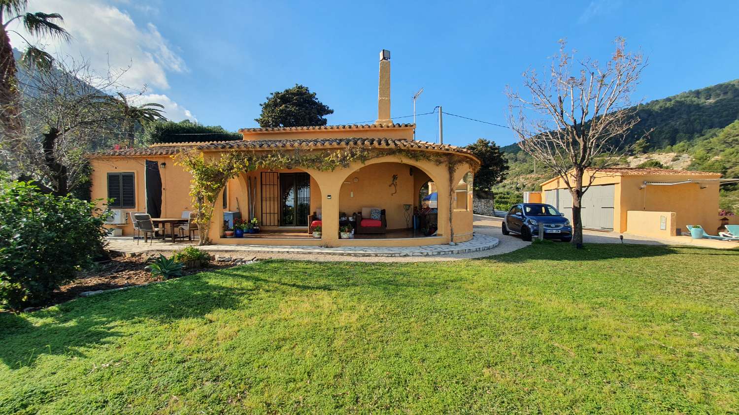 Villa for sale in Oliva pueblo