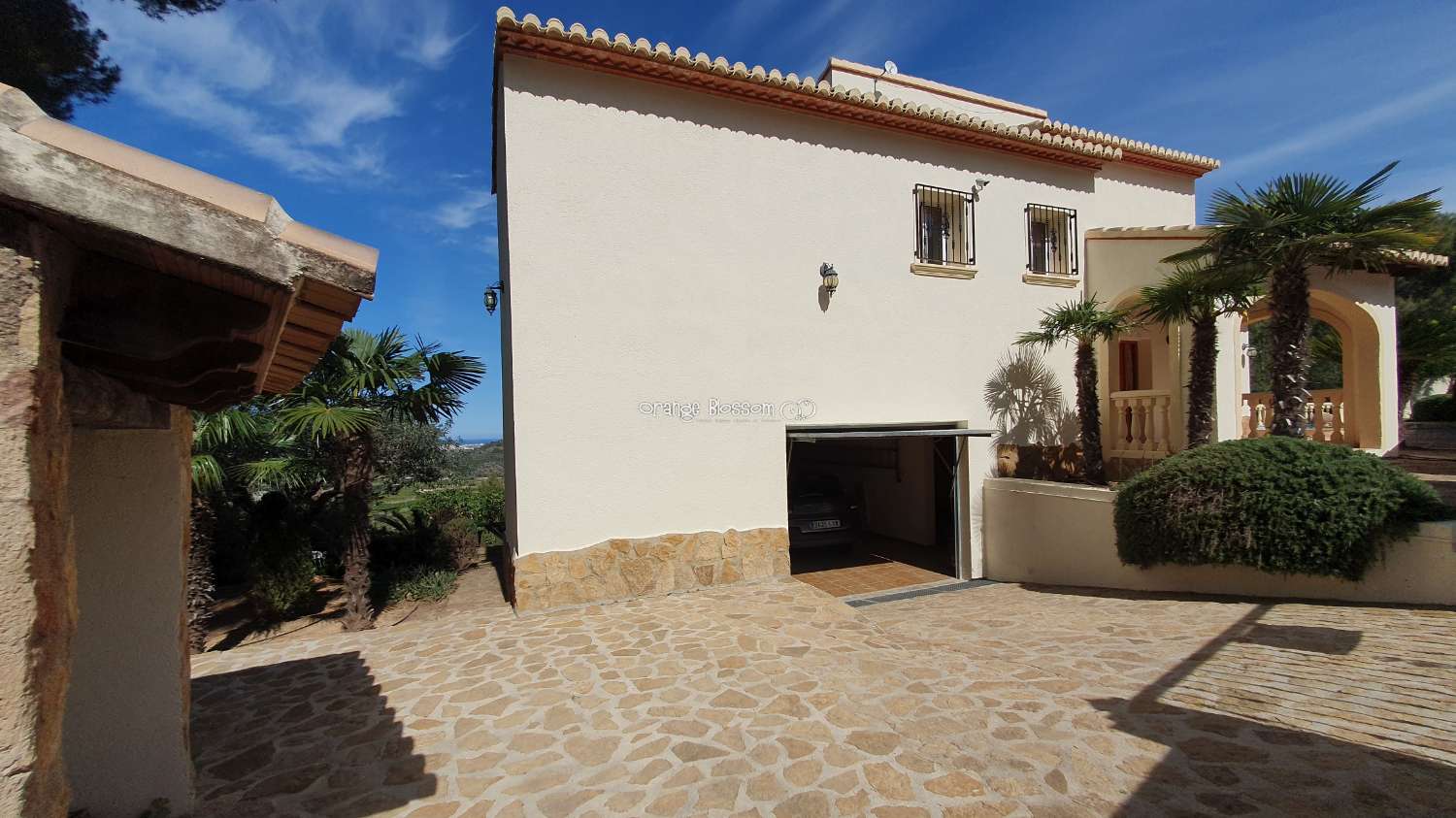 Villa en venta en Ador