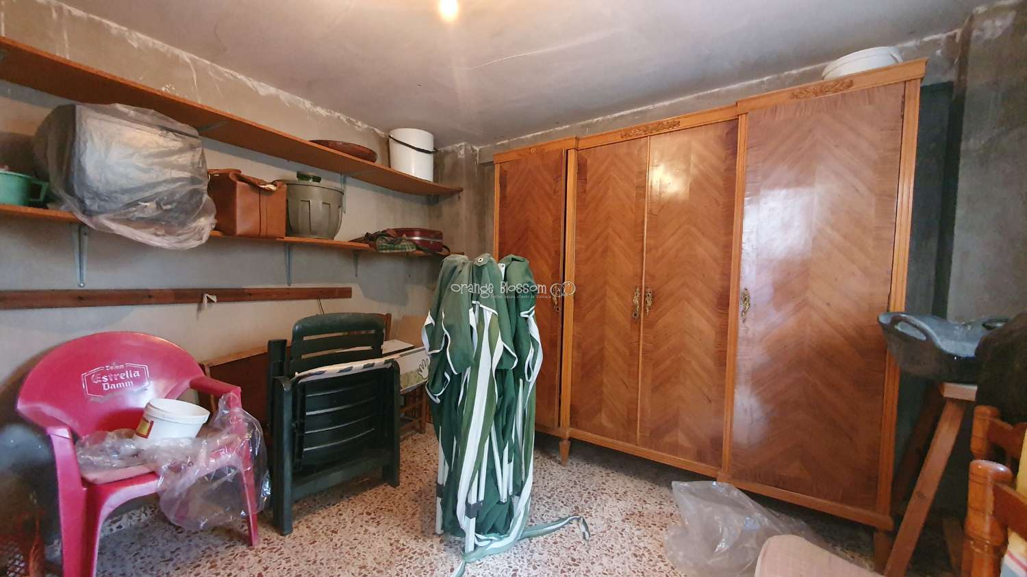 Appartement te koop in Ador