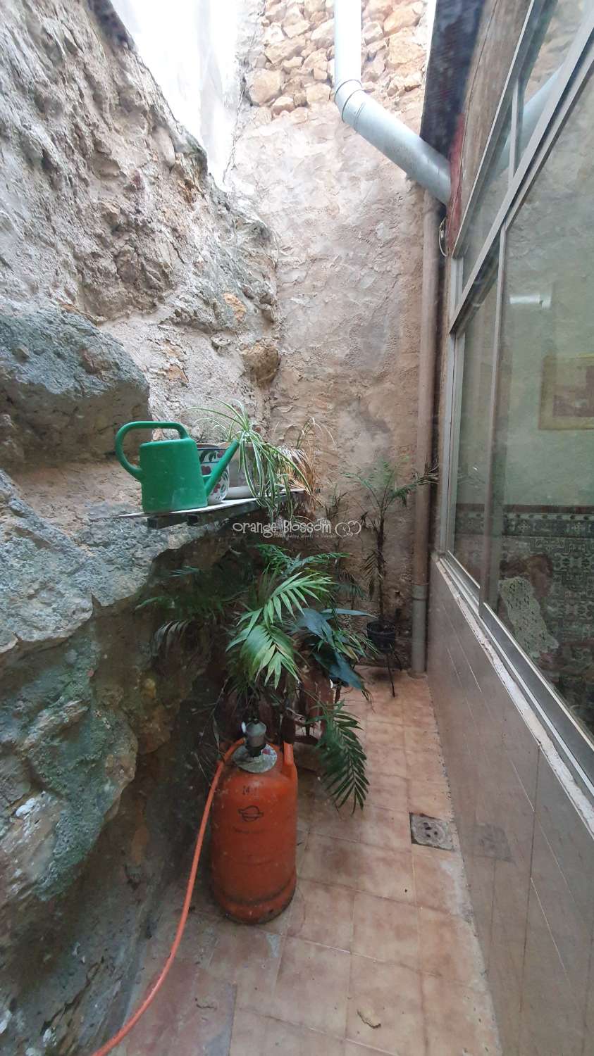 Petit Appartement en vente à Ador