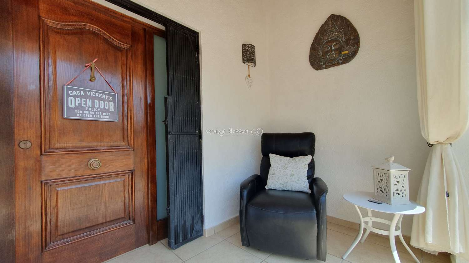 Villa en venta en Ador