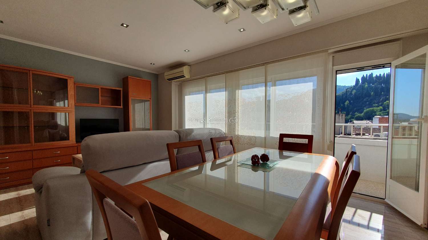 A Bright and Modern 3-Bedroom Apartment with Mountain Views