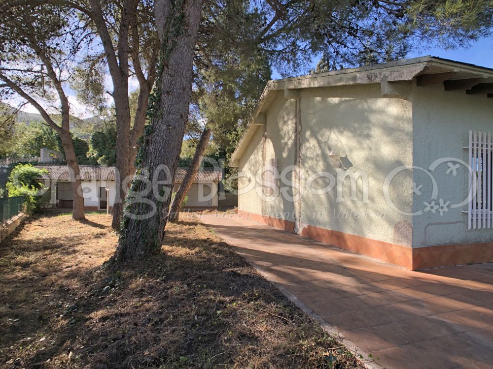 Casa única a Terrateig amb boniques vistes