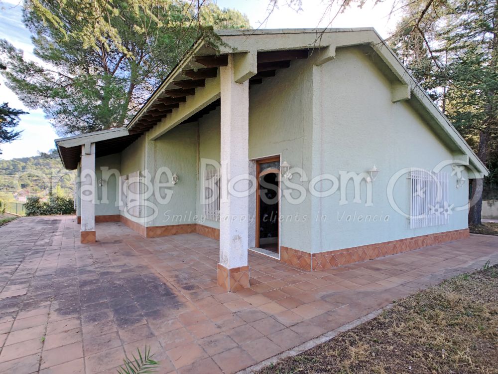 Casa única a Terrateig amb boniques vistes