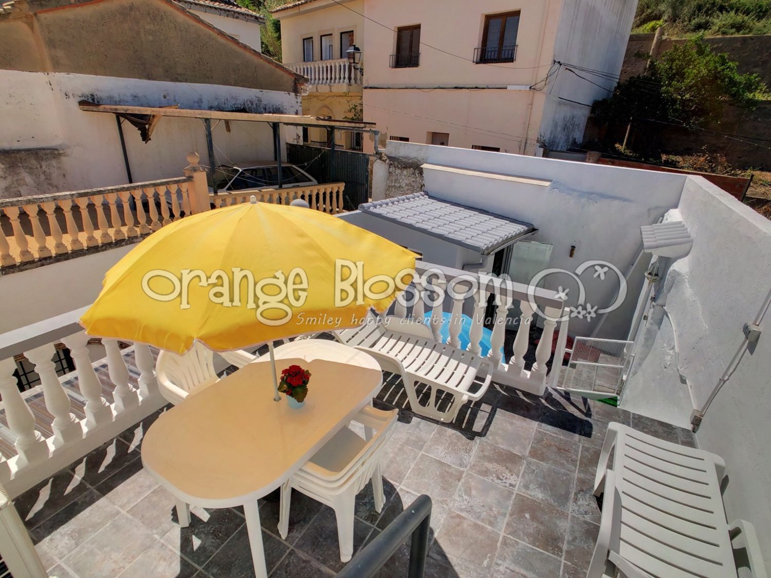 Well presented village house in Palma de Gandia