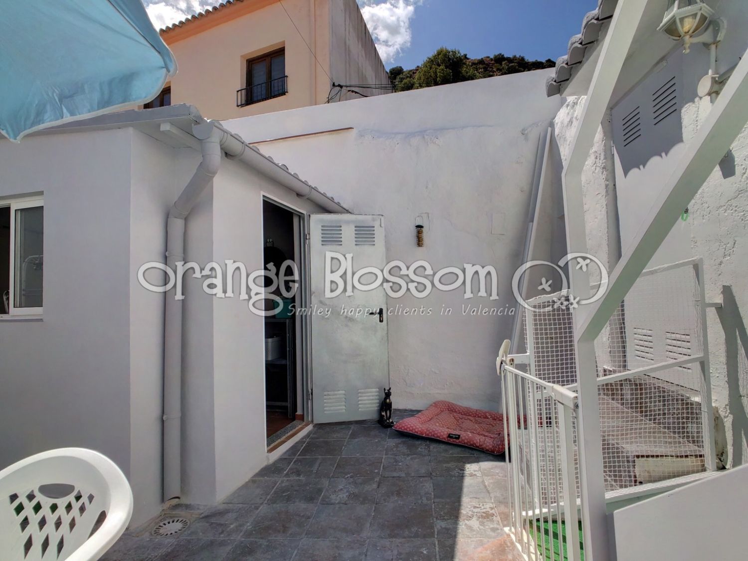 Well presented village house in Palma de Gandia