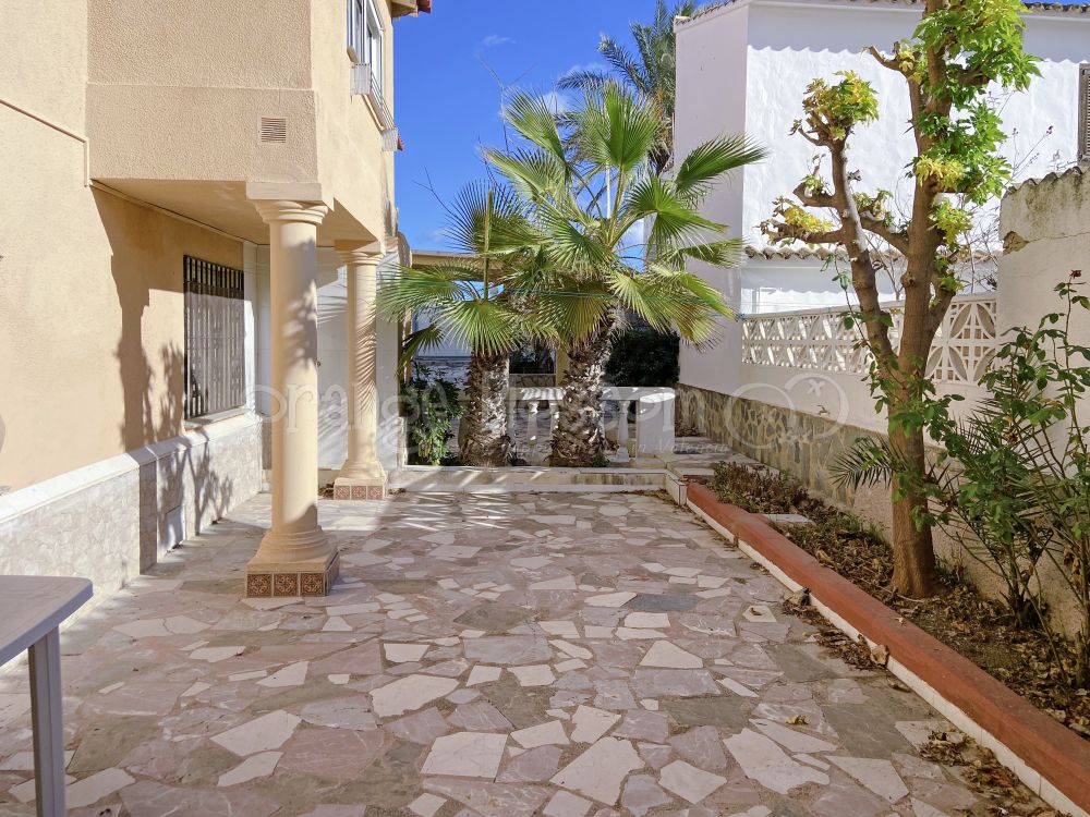 Spectacular bechfront Villa in Devesses - Denia