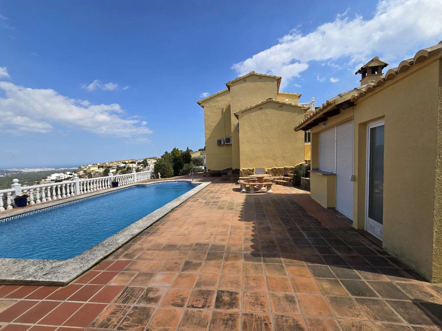 Villa en venta en Ador