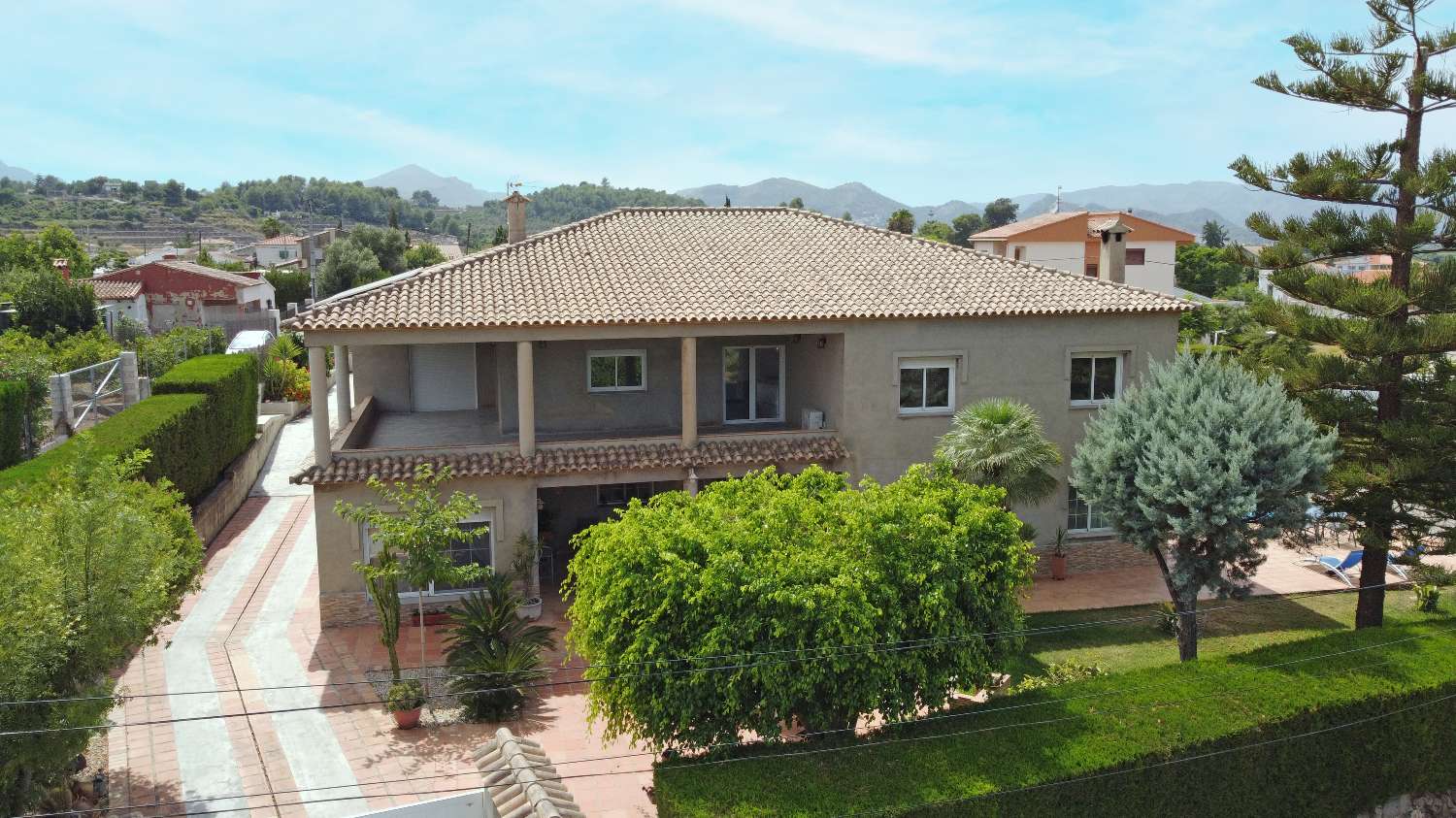 Freistehende Villa mit Pool, Gästeapartment, vollständiger Barrierefreiheit und 801 m² bebauter Fläche – Font d'en Carròs