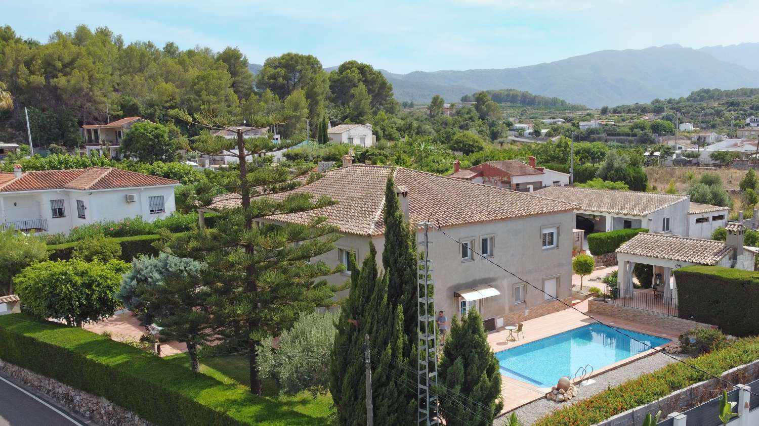 Freistehende Villa mit Pool, Gästeapartment, vollständiger Barrierefreiheit und 801 m² bebauter Fläche – Font d'en Carròs