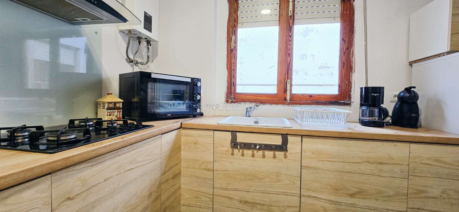 Zentral und erreichbar. Eine ideale Immobilie für alle, die ein gepflegtes Zuhause in einer traditionellen spanischen Dorfumgebung suchen.