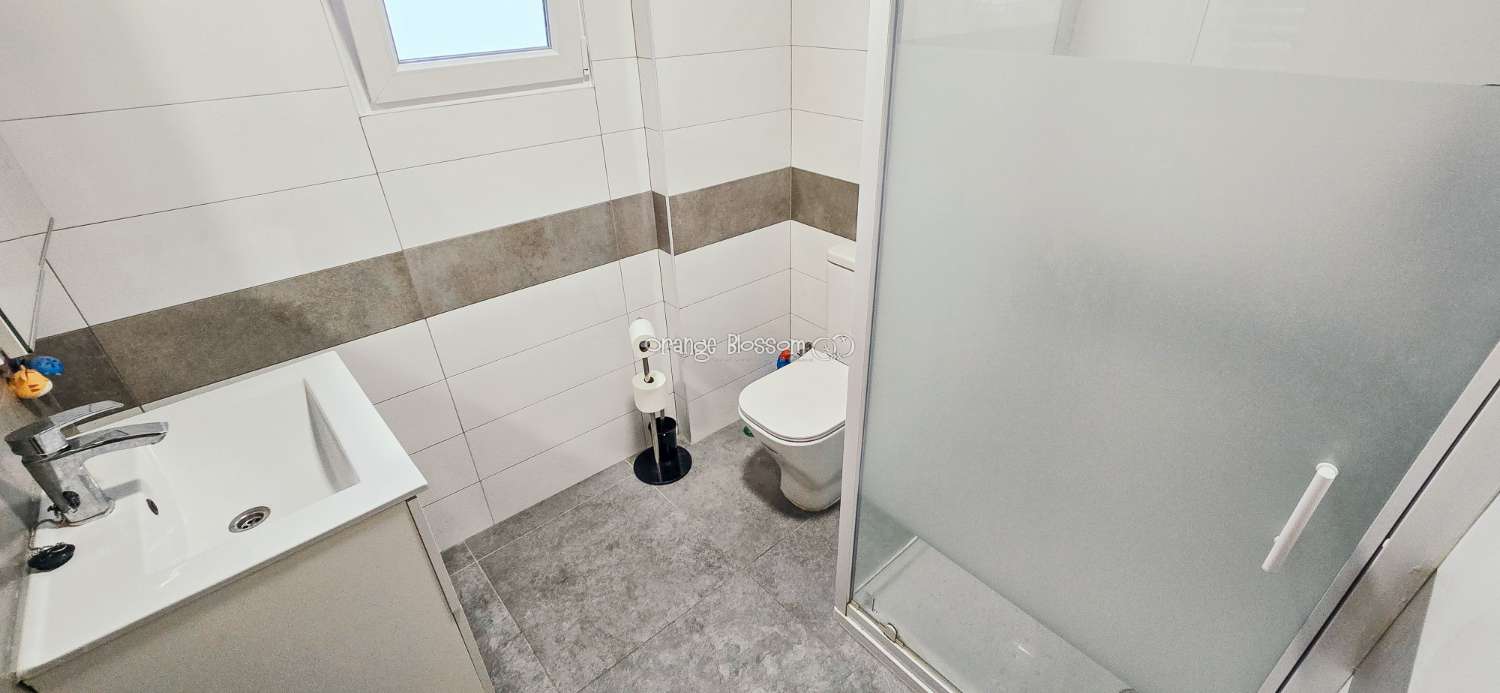 Zentral und erreichbar. Eine ideale Immobilie für alle, die ein gepflegtes Zuhause in einer traditionellen spanischen Dorfumgebung suchen.