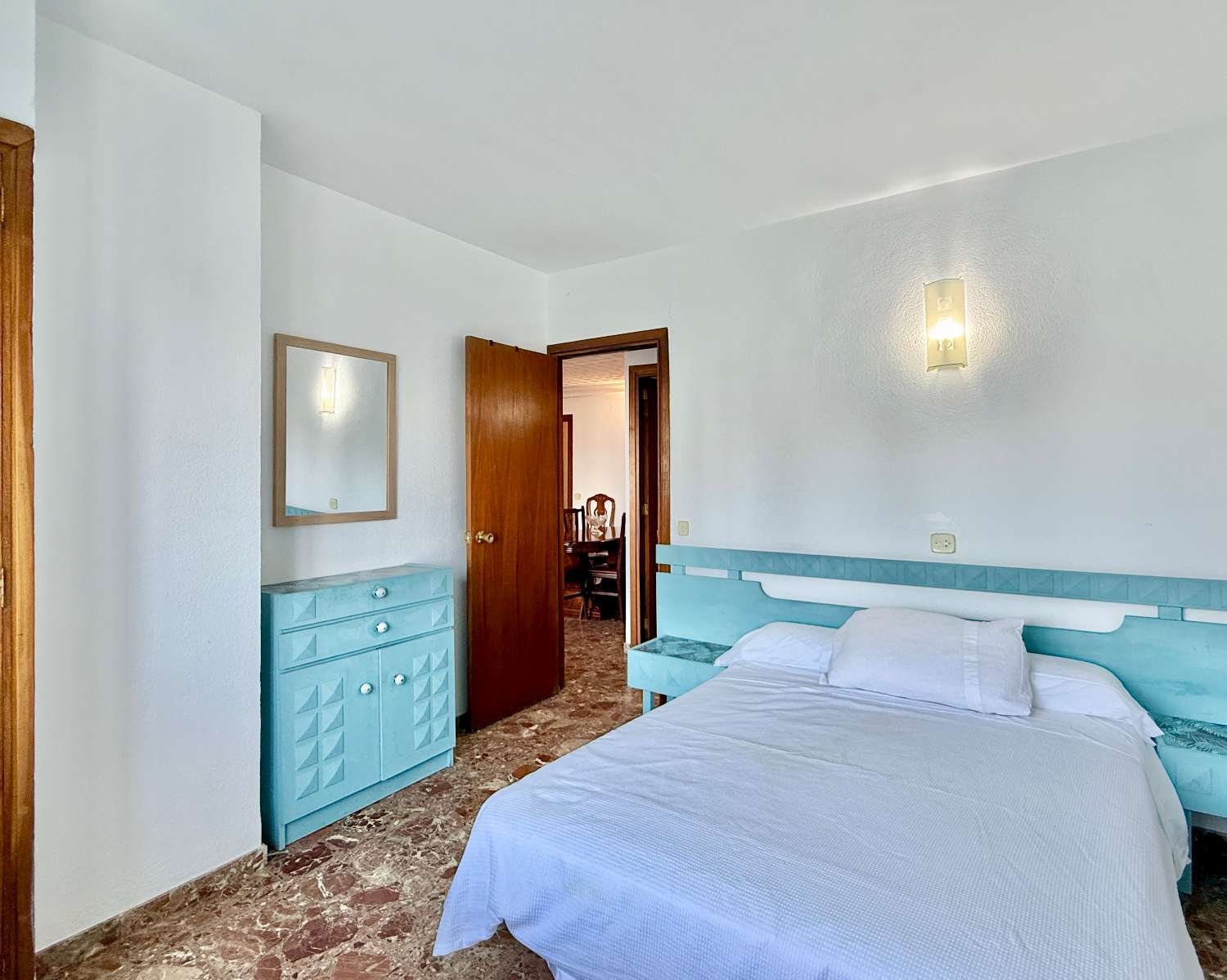 INCREDIBLE APARTMENT ON THE SEAFRONT ON THE PROMENADE OF FUENGIROLA