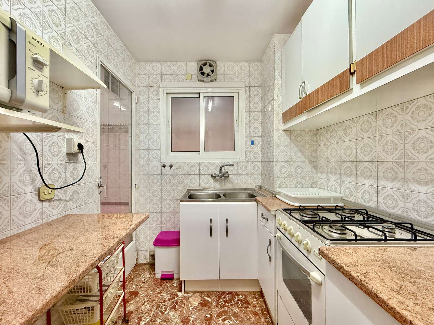 INCREDIBLE APARTMENT ON THE SEAFRONT ON THE PROMENADE OF FUENGIROLA