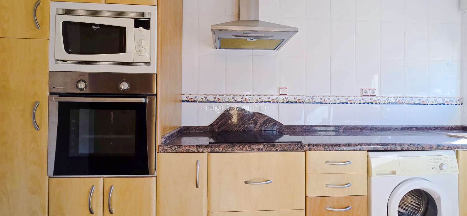 Un apartamento encantador y luminoso con unas vistas magníficas en el popular pueblo de Villalonga.