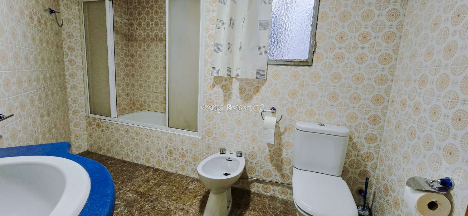 Un apartamento encantador y luminoso con unas vistas magníficas en el popular pueblo de Villalonga.