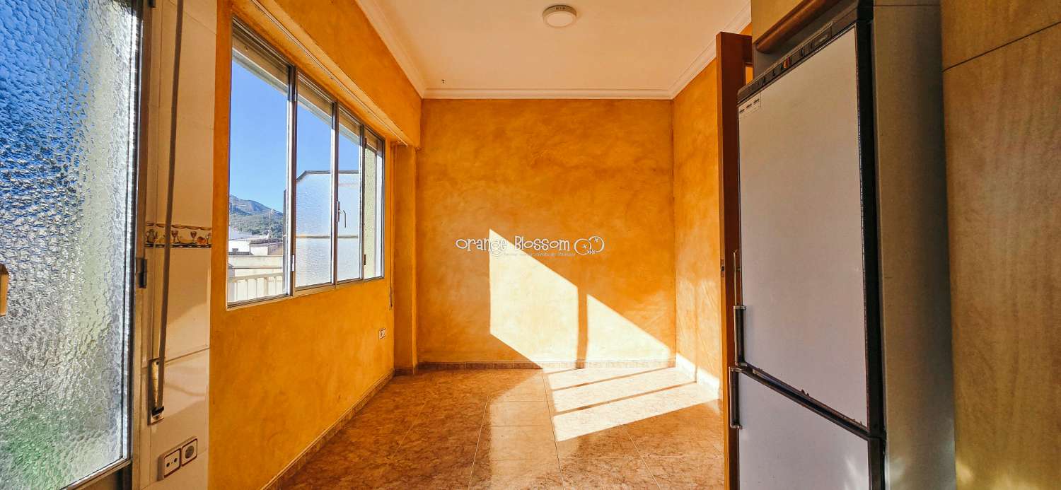 Un apartamento encantador y luminoso con unas vistas magníficas en el popular pueblo de Villalonga.