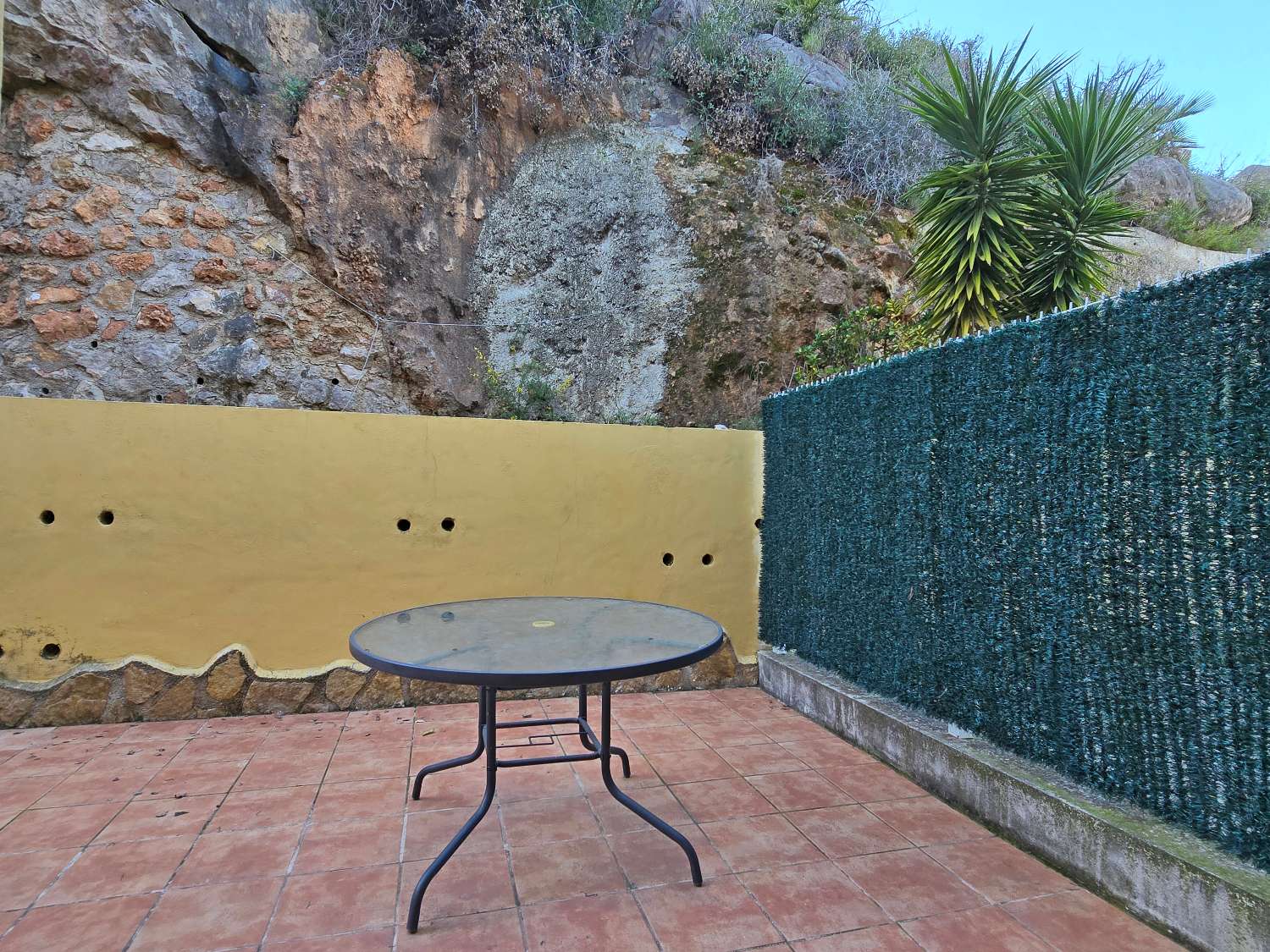 Großes Stadthaus mit Pool und Meerblick