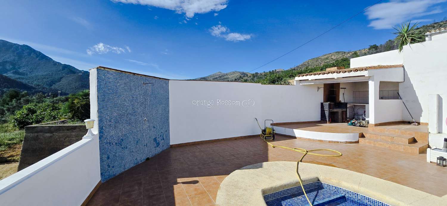 Peaceful Views  and tranquility with Total Convenience.