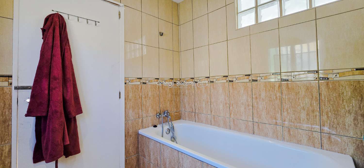 Peaceful Views  and tranquility with Total Convenience.