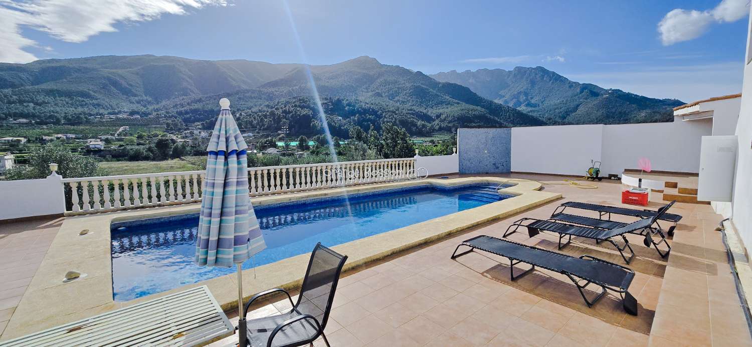 Peaceful Views  and tranquility with Total Convenience.