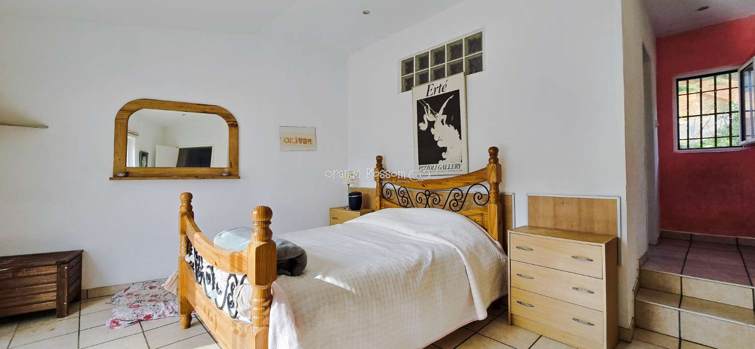 Peaceful Views  and tranquility with Total Convenience.