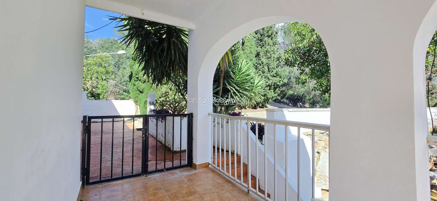 Peaceful Views  and tranquility with Total Convenience.