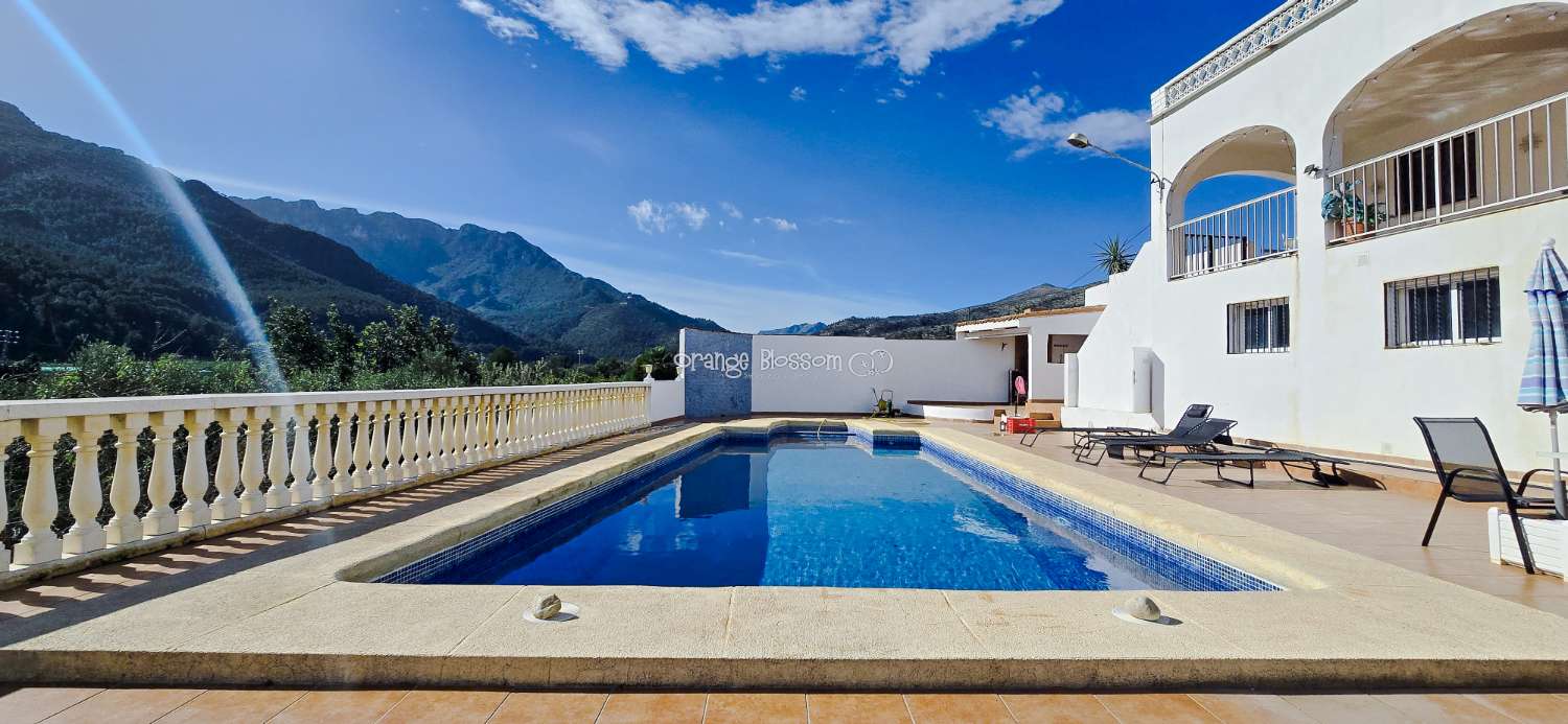 Peaceful Views  and tranquility with Total Convenience.