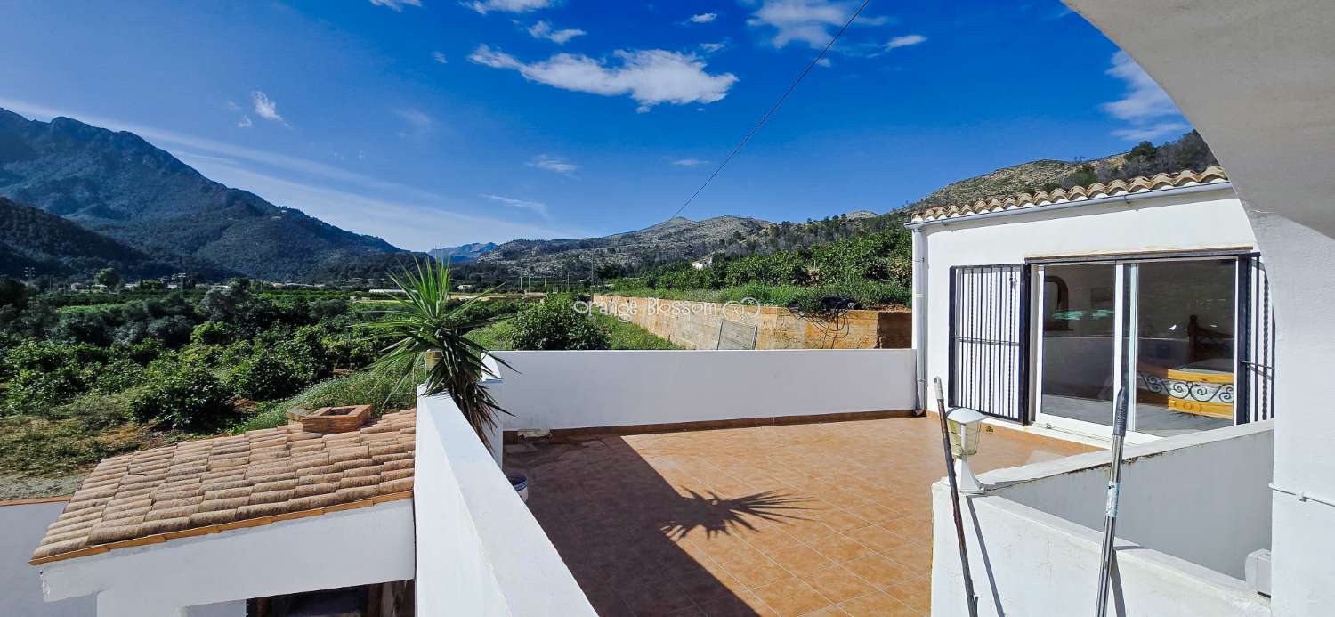 Peaceful Views  and tranquility with Total Convenience.