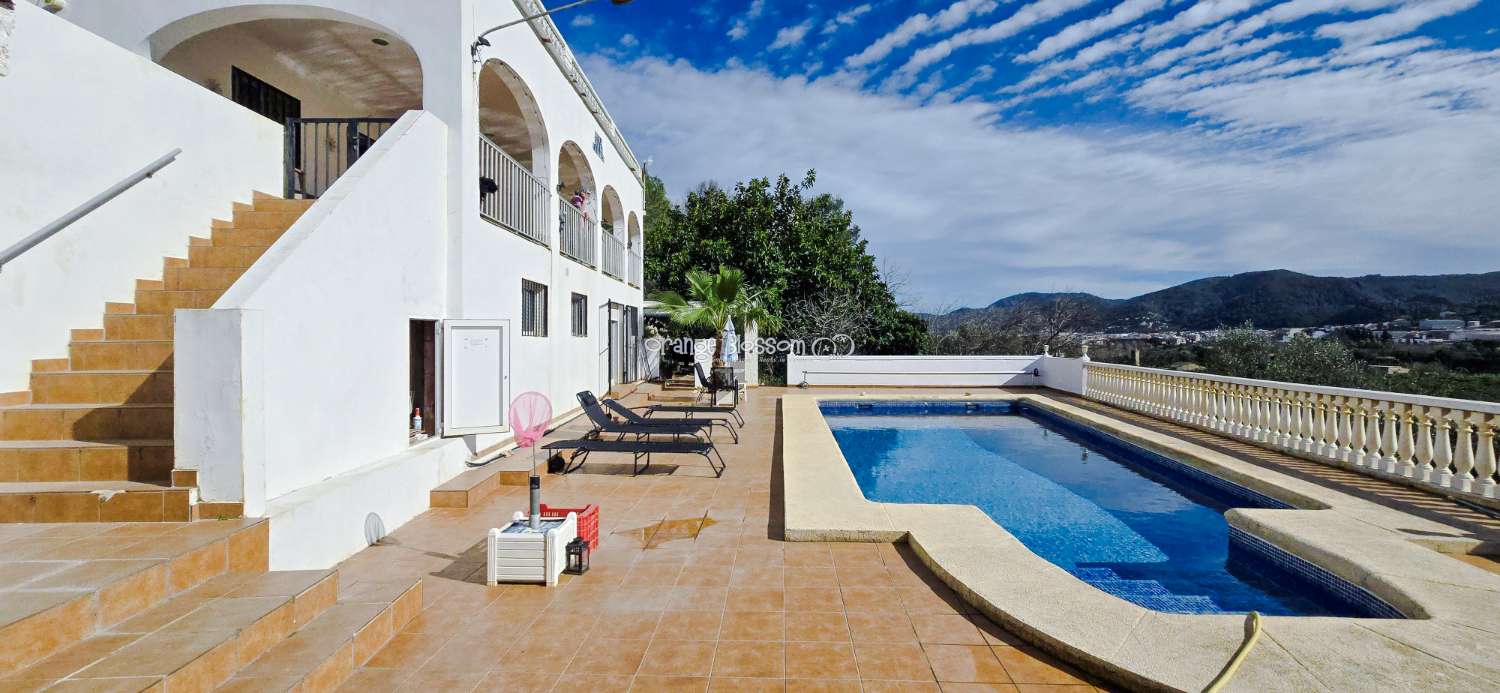 Peaceful Views  and tranquility with Total Convenience.