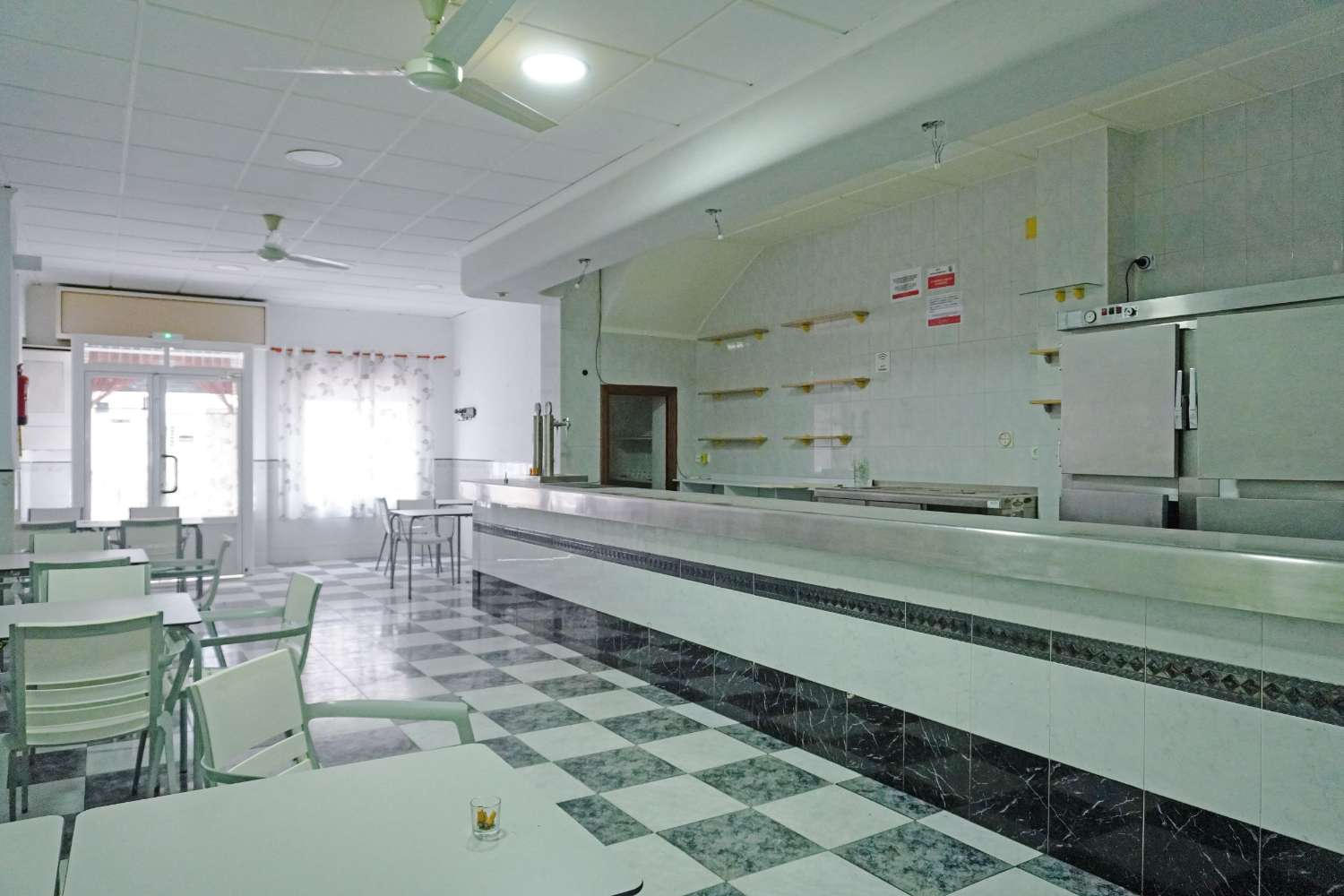 Bar with property for sale in Otos