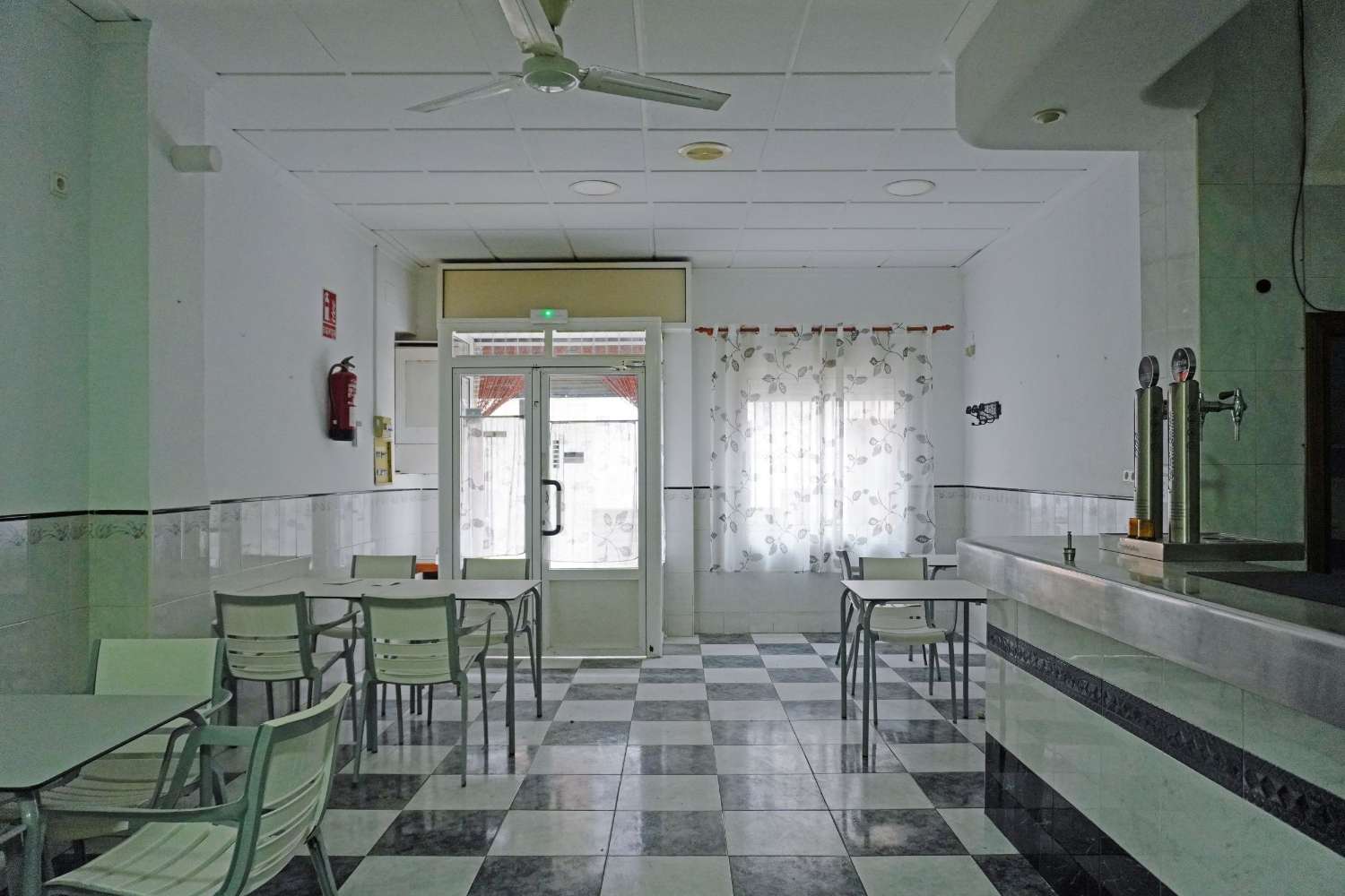 Bar with property for sale in Otos