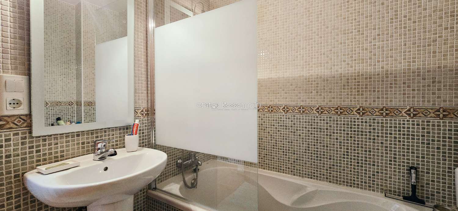 This is a truly charming and beautifully presented home, offering space, character and lifestyle in equal measure.