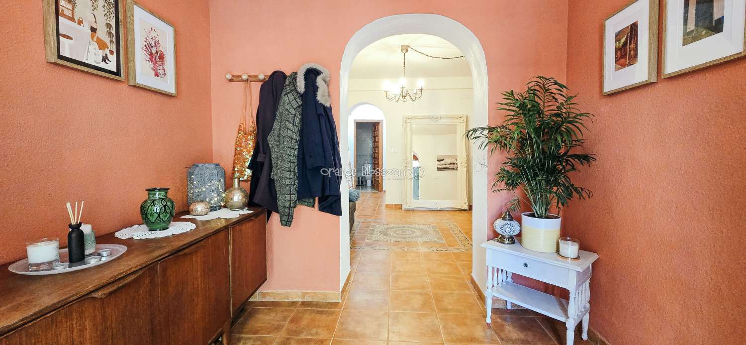 This is a truly charming and beautifully presented home, offering space, character and lifestyle in equal measure.