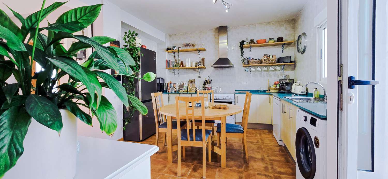 This is a truly charming and beautifully presented home, offering space, character and lifestyle in equal measure.