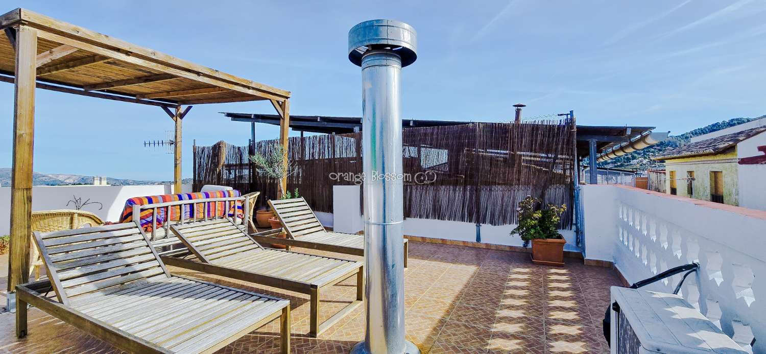 This is a truly charming and beautifully presented home, offering space, character and lifestyle in equal measure.