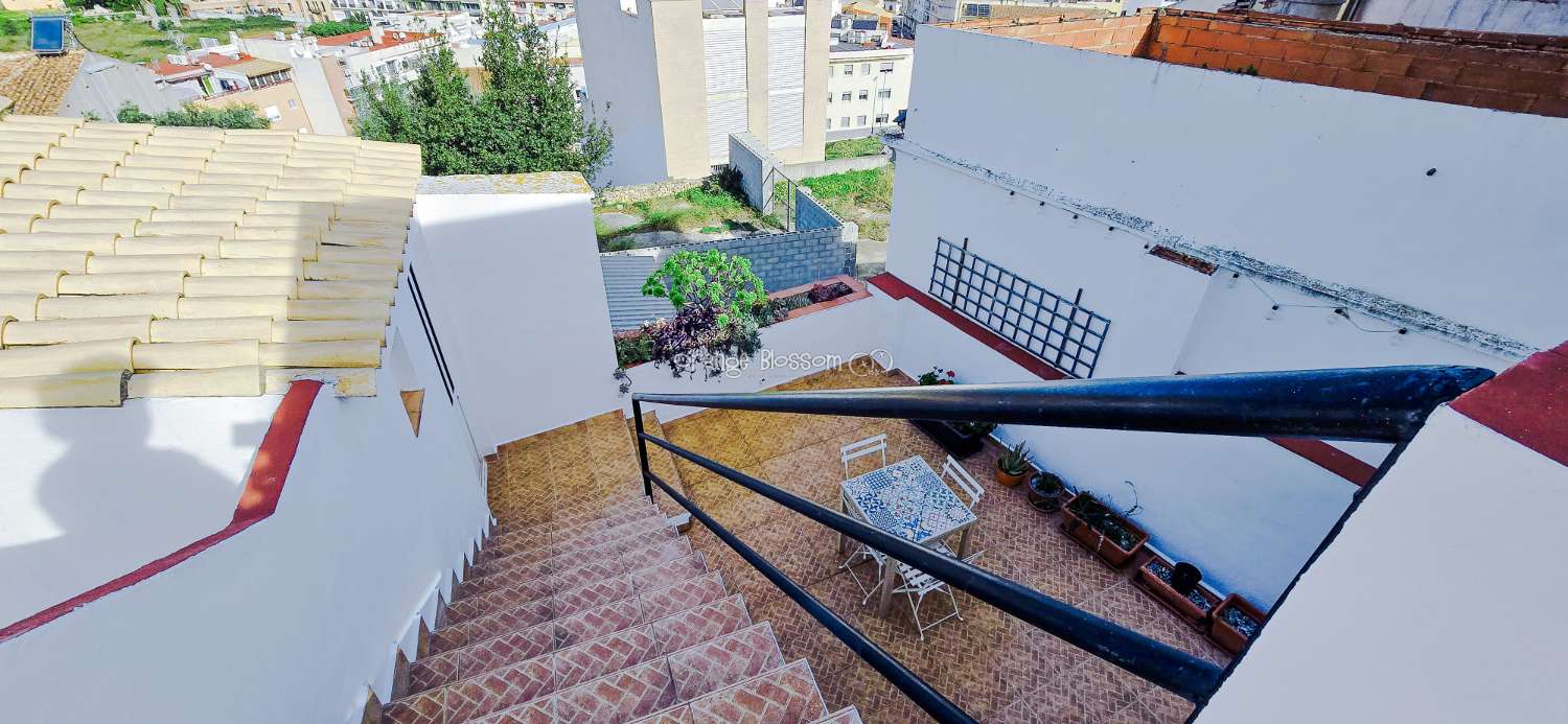 This is a truly charming and beautifully presented home, offering space, character and lifestyle in equal measure.