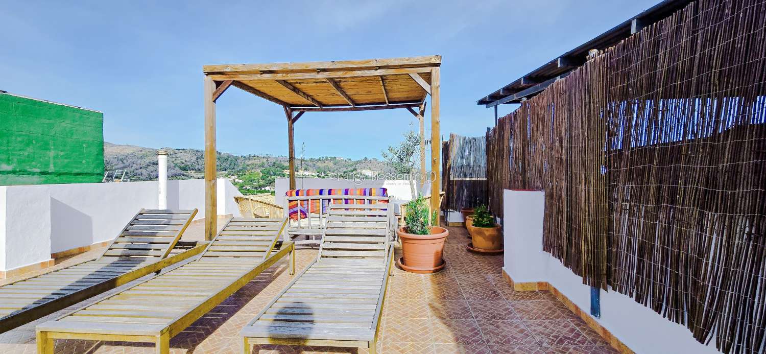 This is a truly charming and beautifully presented home, offering space, character and lifestyle in equal measure.