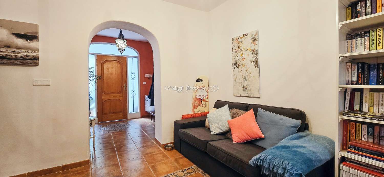 This is a truly charming and beautifully presented home, offering space, character and lifestyle in equal measure.