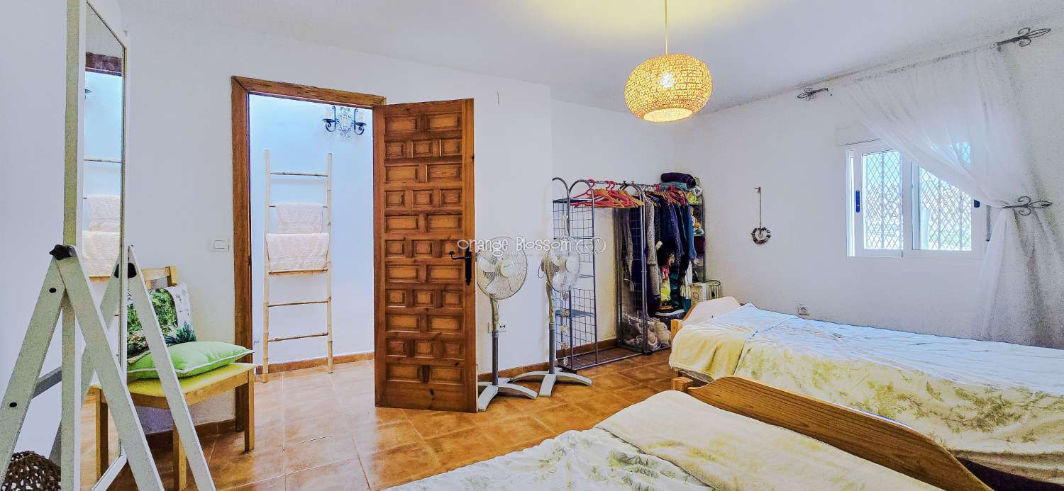 This is a truly charming and beautifully presented home, offering space, character and lifestyle in equal measure.