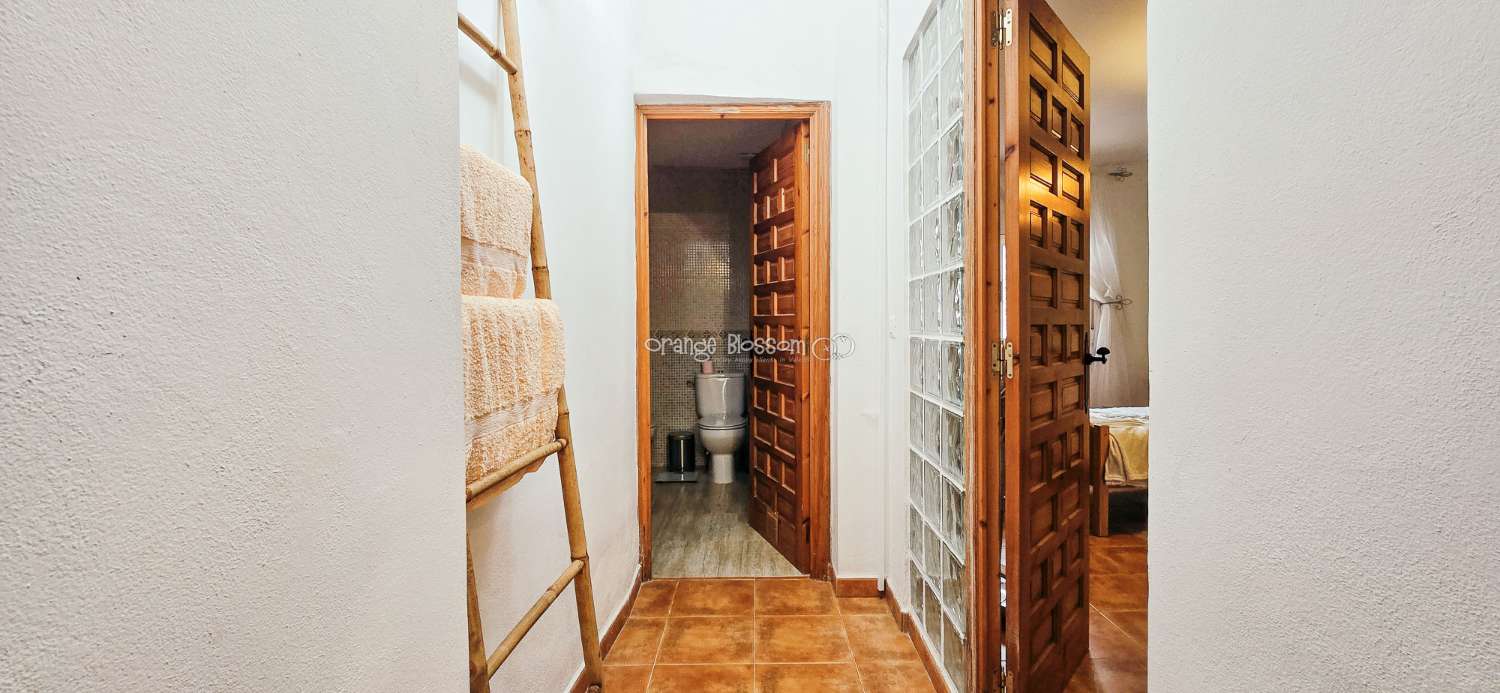 This is a truly charming and beautifully presented home, offering space, character and lifestyle in equal measure.